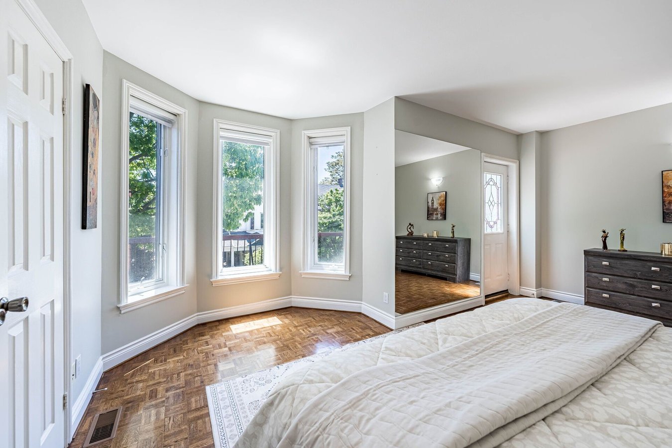14 Churchill Avenue - Photo 5