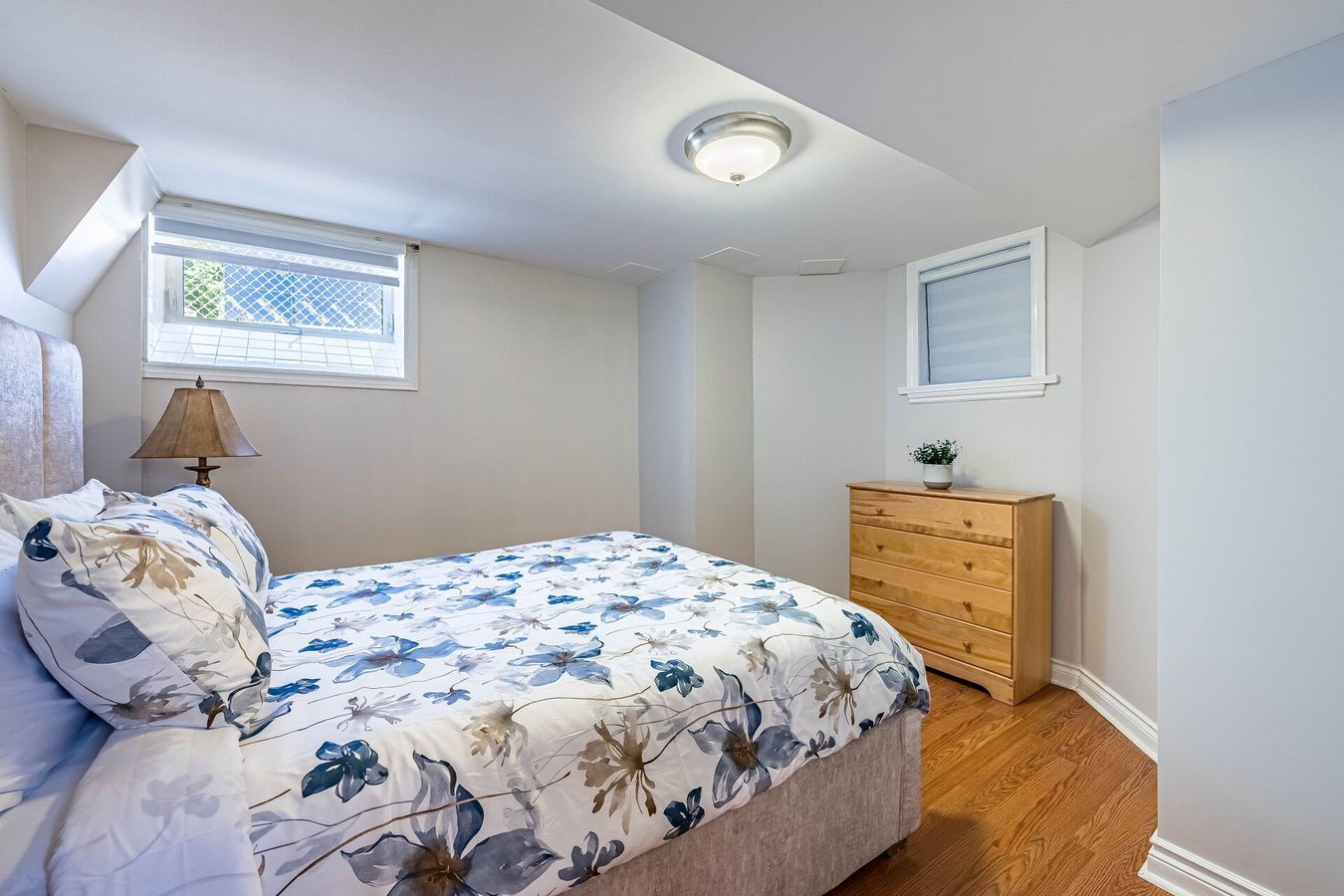 14 Churchill Avenue - Photo 7