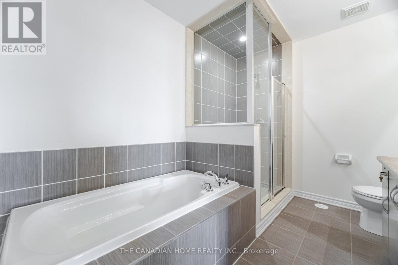 40 - 636 EVANS AVENUE - Photo 20
