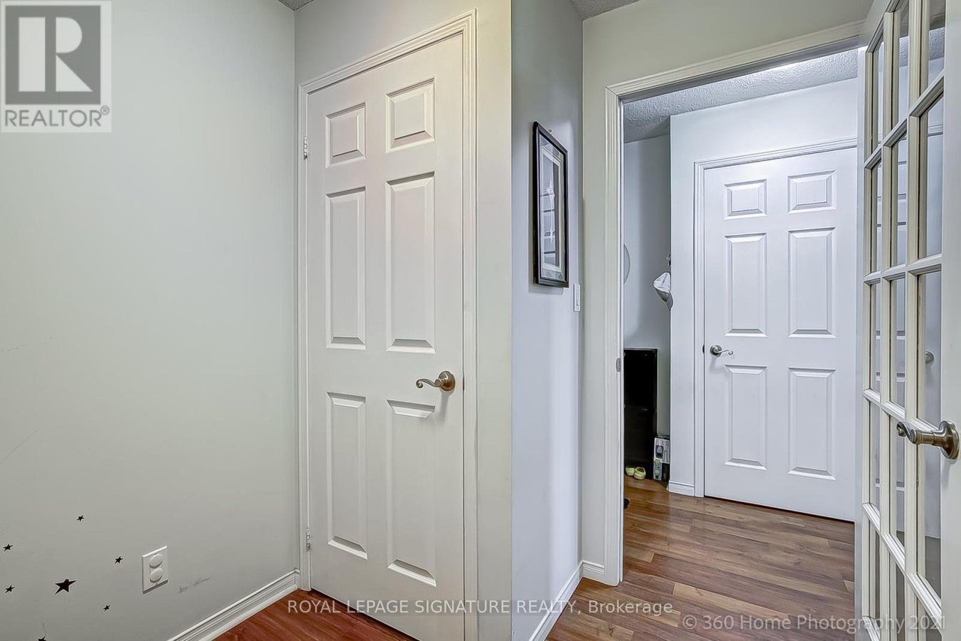 804 - 7 MICHAEL POWER PLACE - Photo 4
