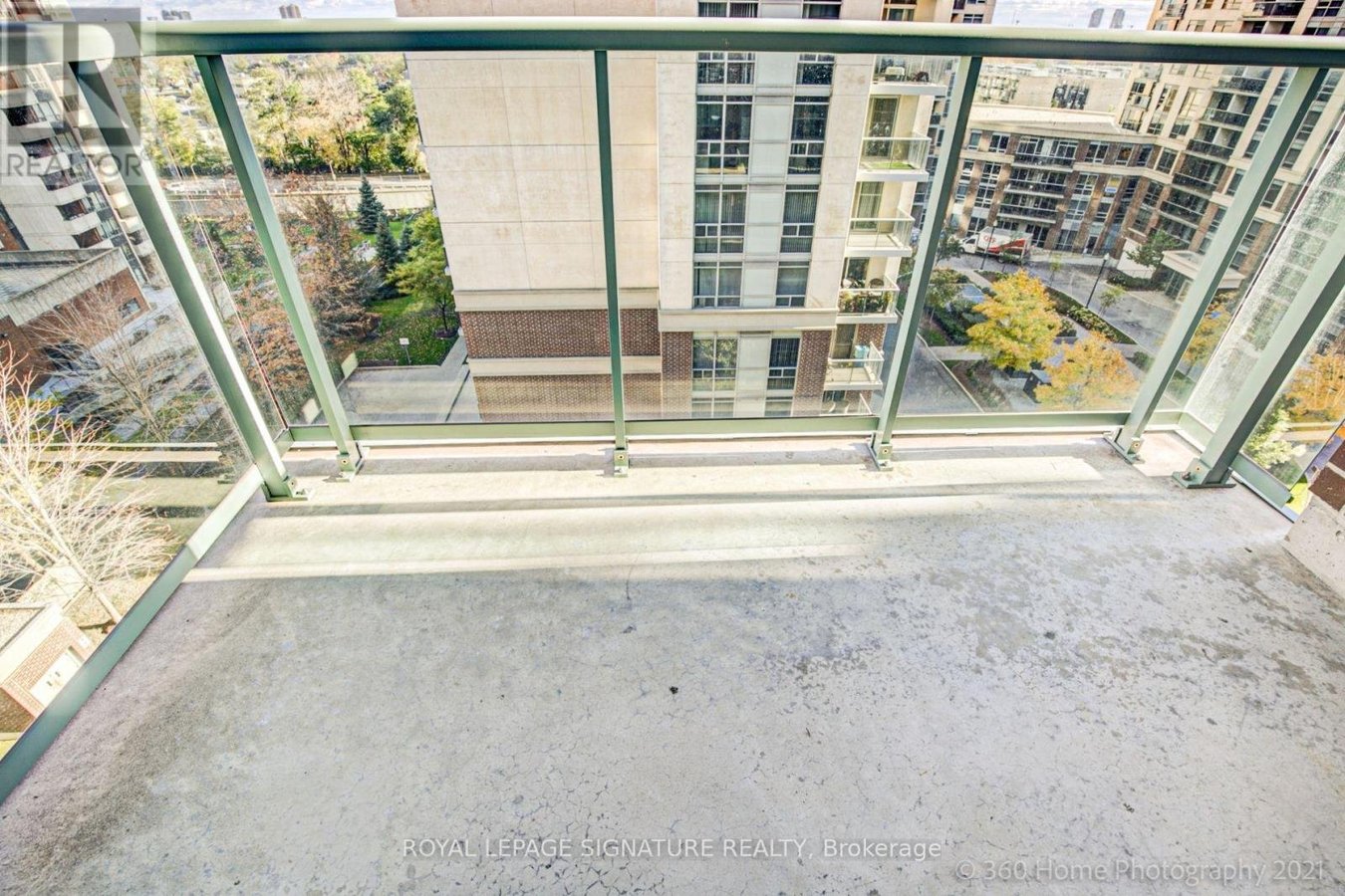 804 - 7 MICHAEL POWER PLACE - Photo 5