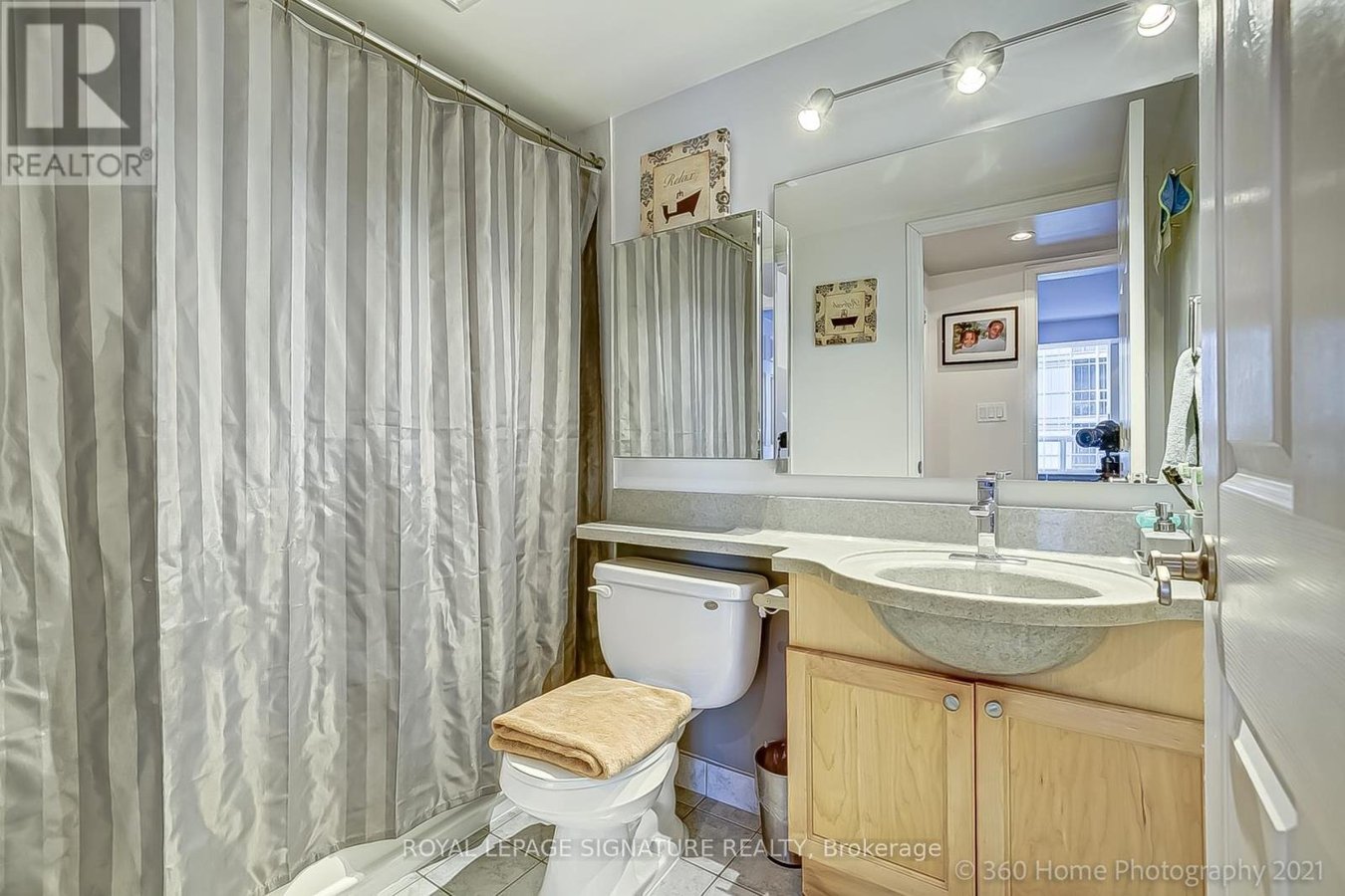 804 - 7 MICHAEL POWER PLACE - Photo 10