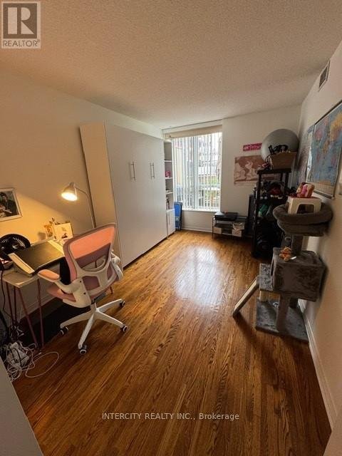 209 - 800 SHEPPARD AVENUE W - Photo 12