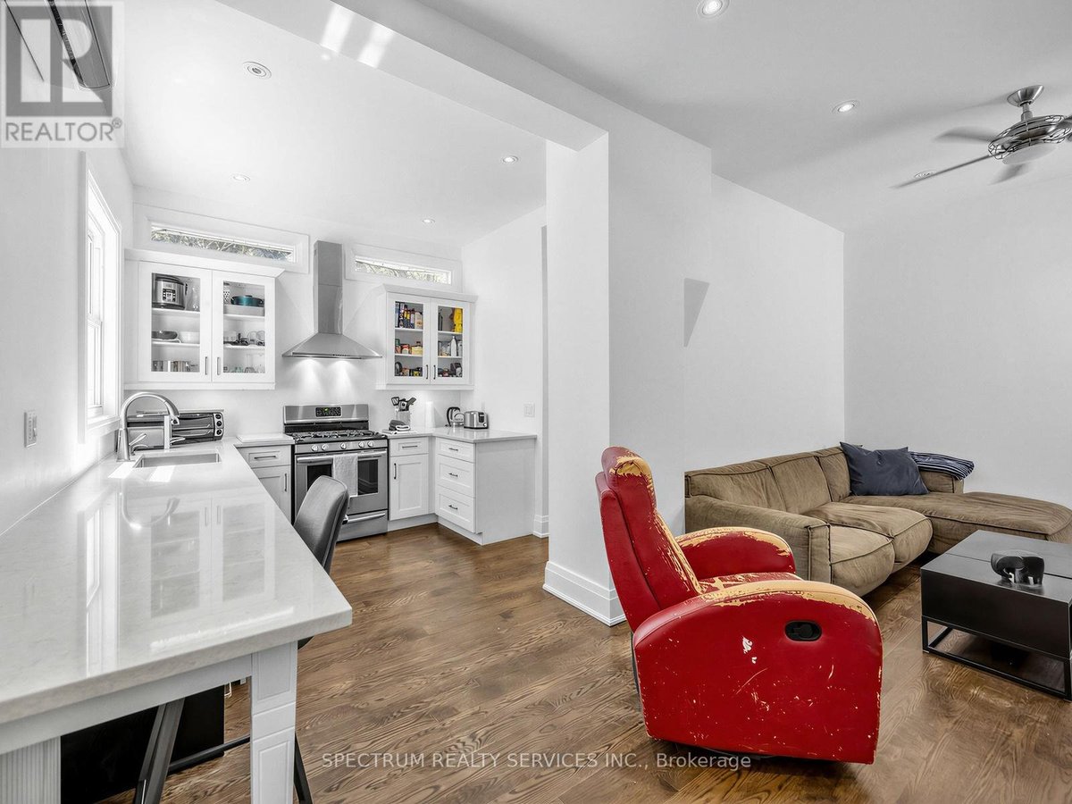 29 RAGLAN AVENUE - Photo 9