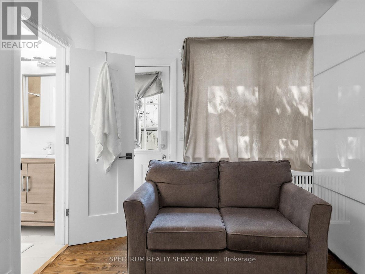 29 RAGLAN AVENUE - Photo 13