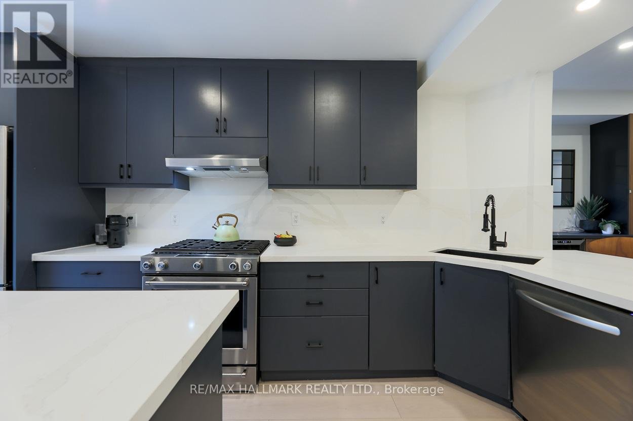 35 DINGWALL AVENUE - Photo 12