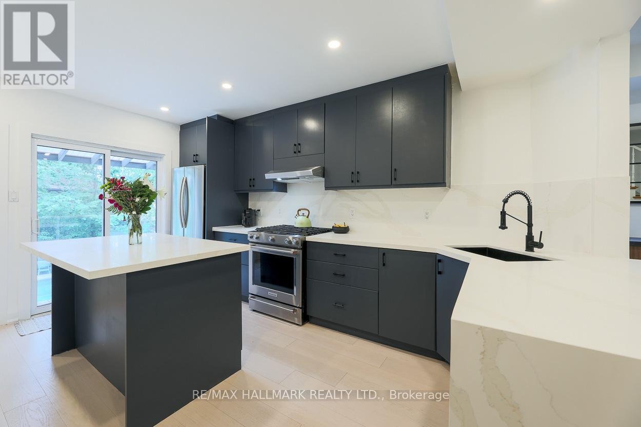 35 DINGWALL AVENUE - Photo 13