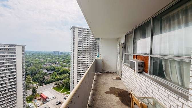 Wellesley Street East - Photo 10
