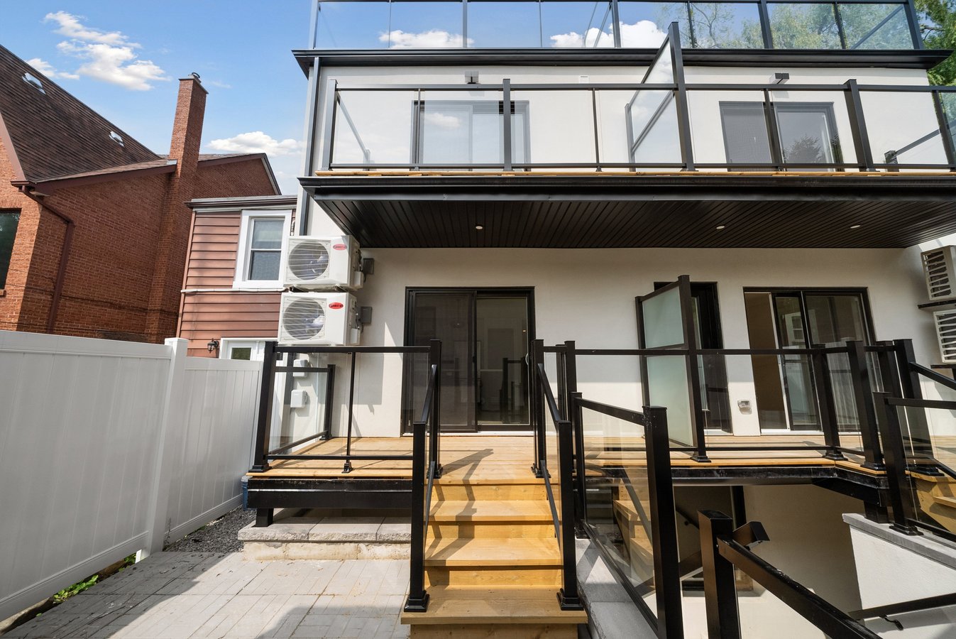 367 Howland Avenue - Photo 19