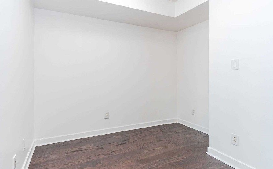 16 Yonge Street - Photo 8