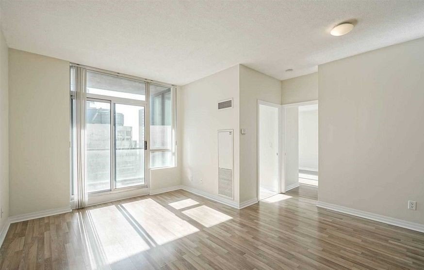 16 Yonge Street - Photo 13