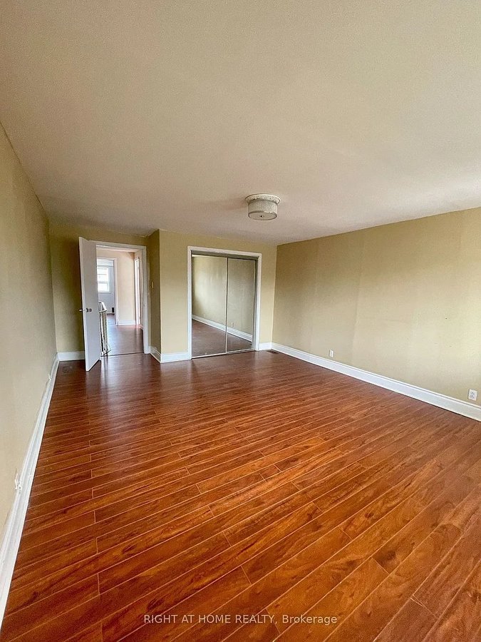 693 Ossington Avenue - Photo 4