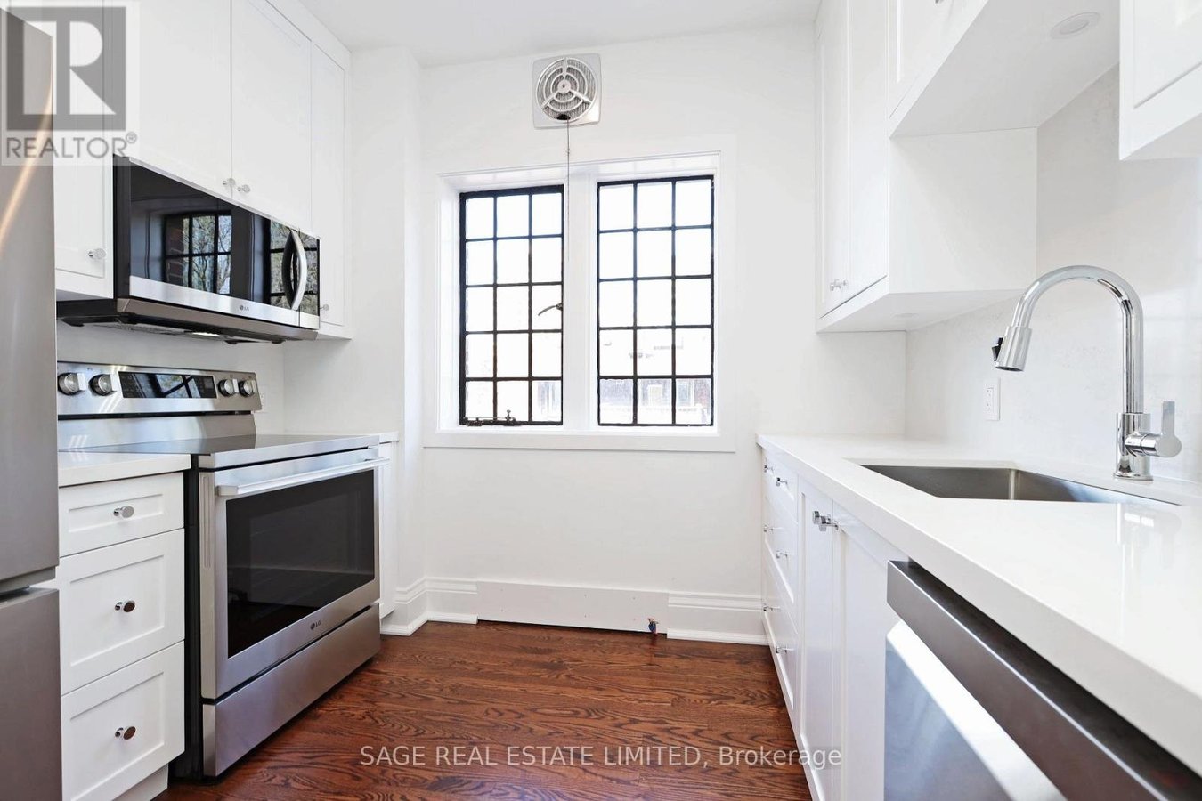 304 - 150 BALMORAL AVENUE - Photo 8