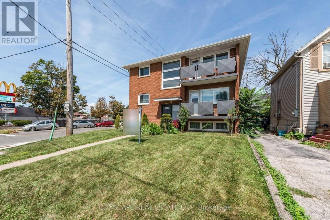 UPPER - 2724 LAKESHORE BOULEVARD W - Photo 3