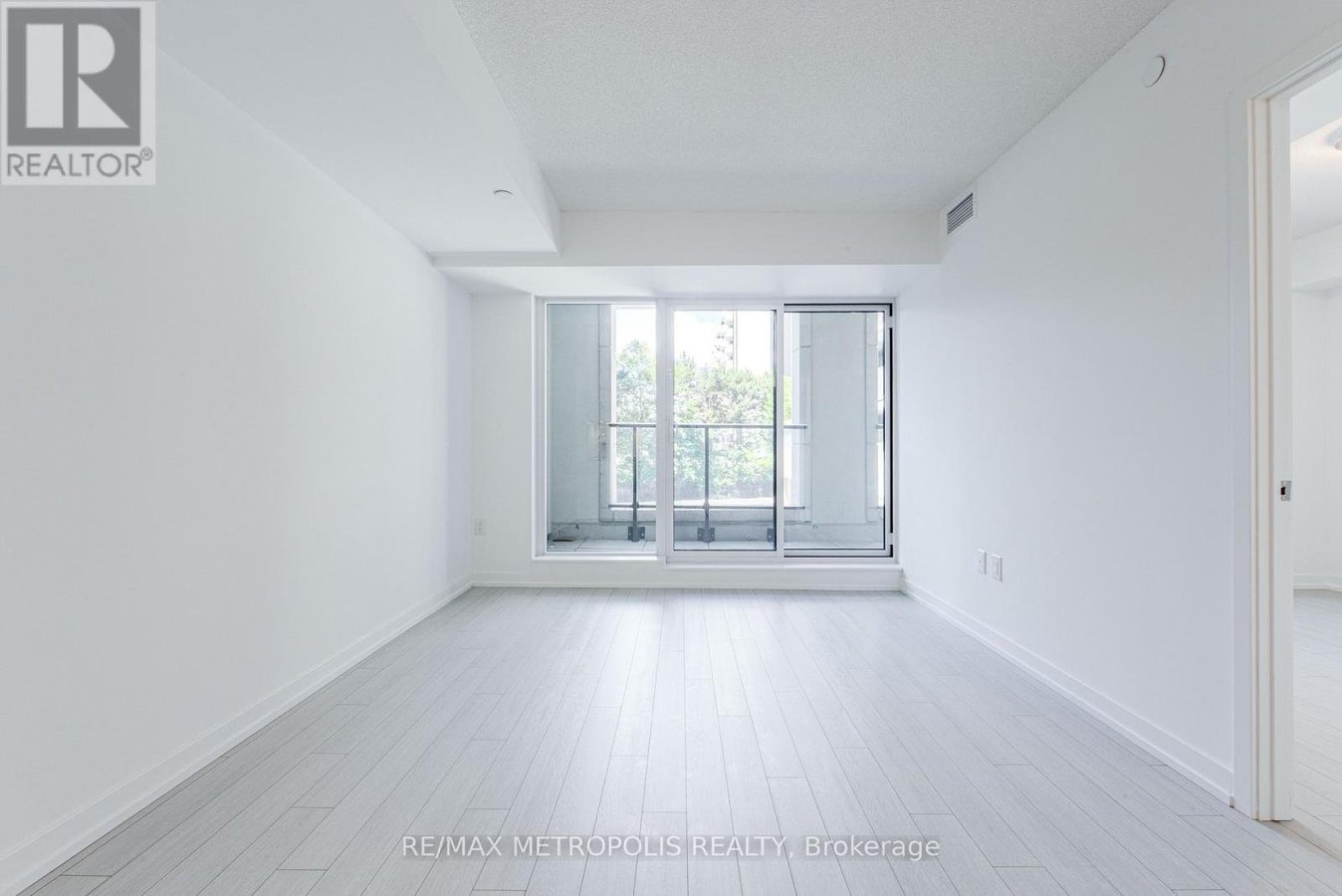 209 - 4010 EGLINTON AVENUE - Photo 11
