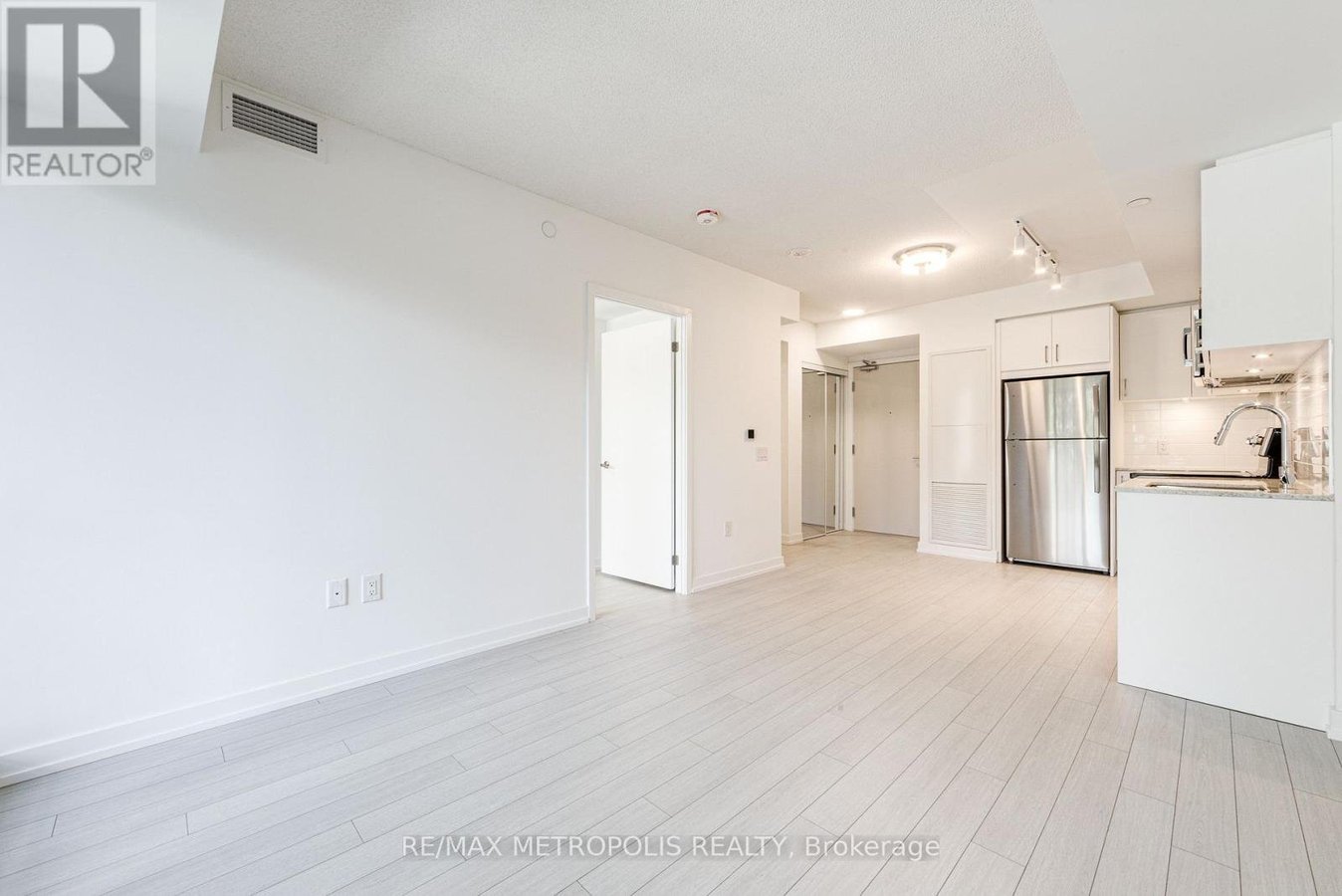 209 - 4010 EGLINTON AVENUE - Photo 13