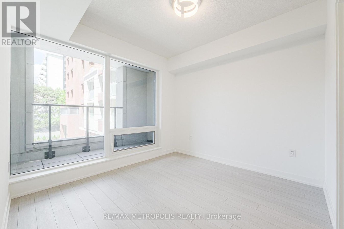 209 - 4010 EGLINTON AVENUE - Photo 15