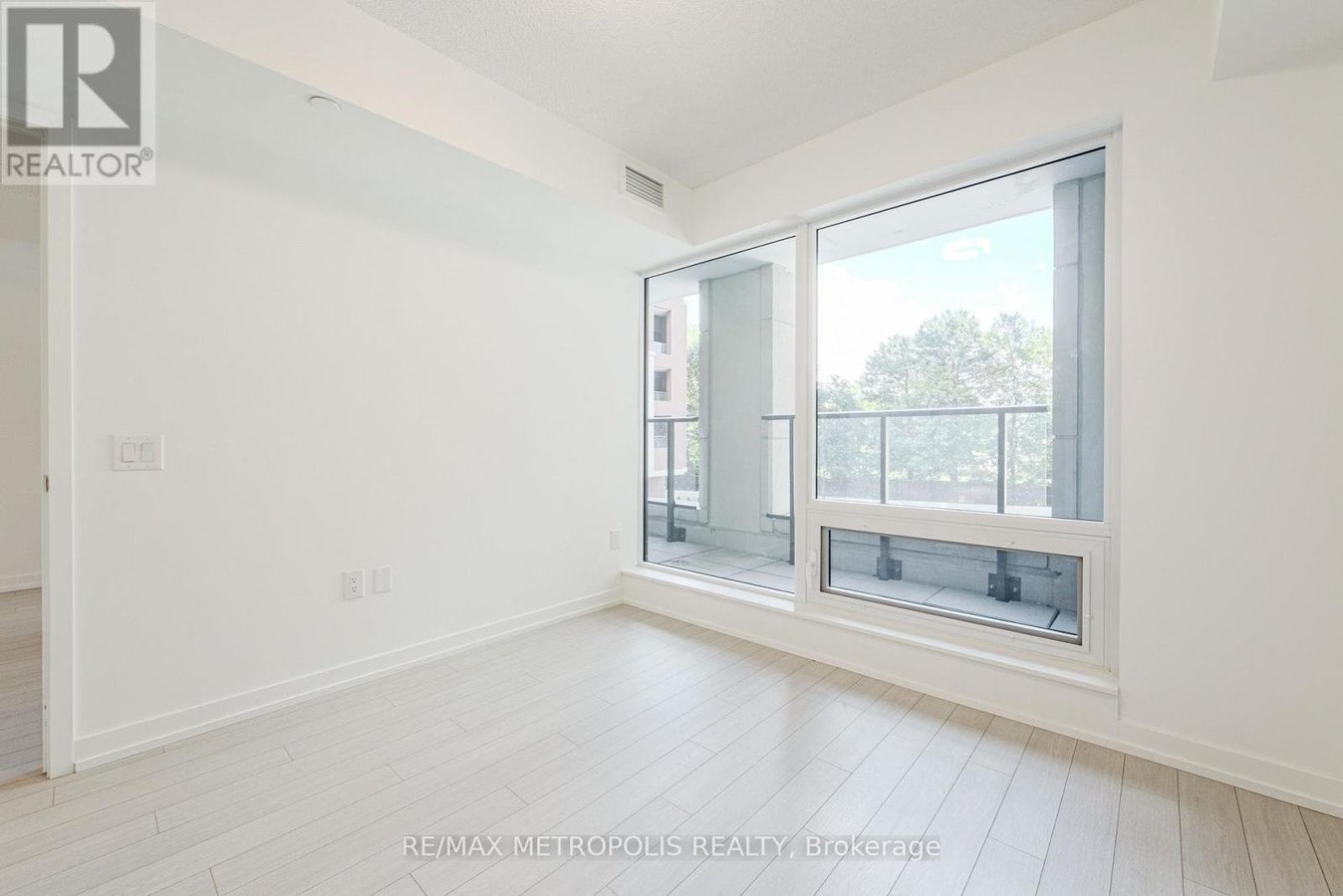 209 - 4010 EGLINTON AVENUE - Photo 17