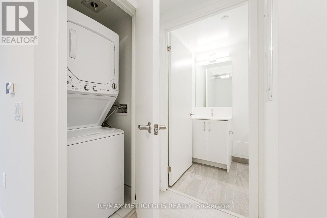209 - 4010 EGLINTON AVENUE - Photo 20