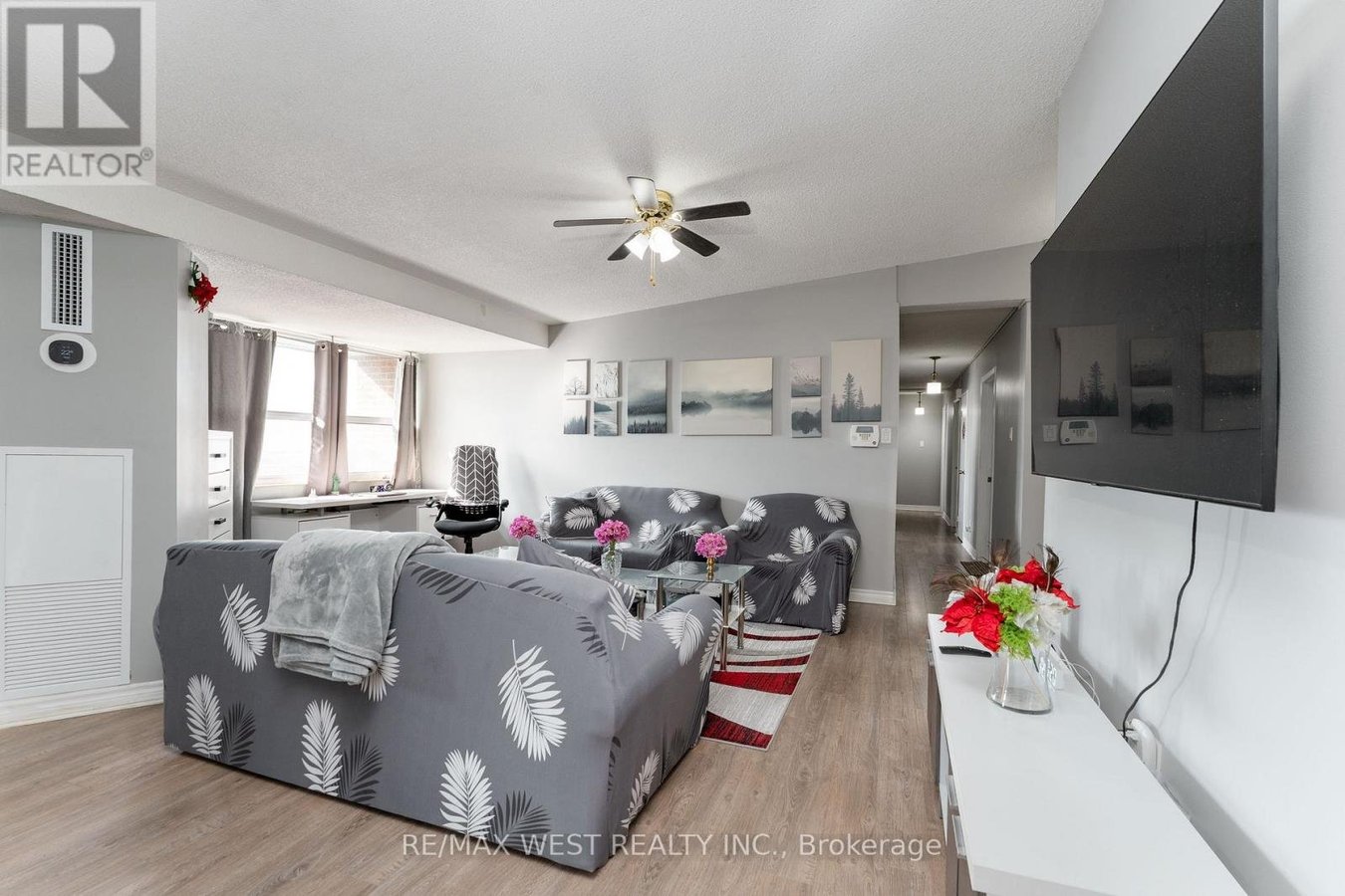 612 - 4062 LAWRENCE AVENUE E - Photo 3
