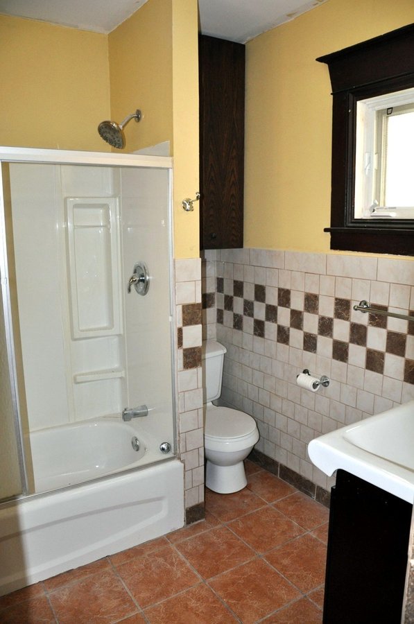 994 Woodbine Avenue - Photo 3