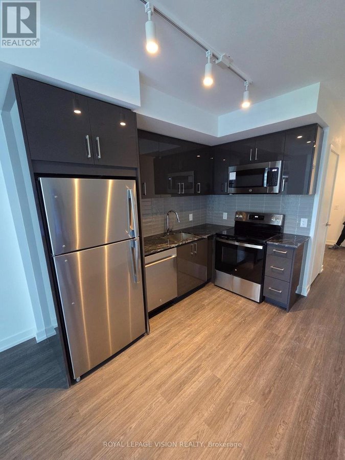 820 - 4010 EGLINTON AVENUE W - Photo 2