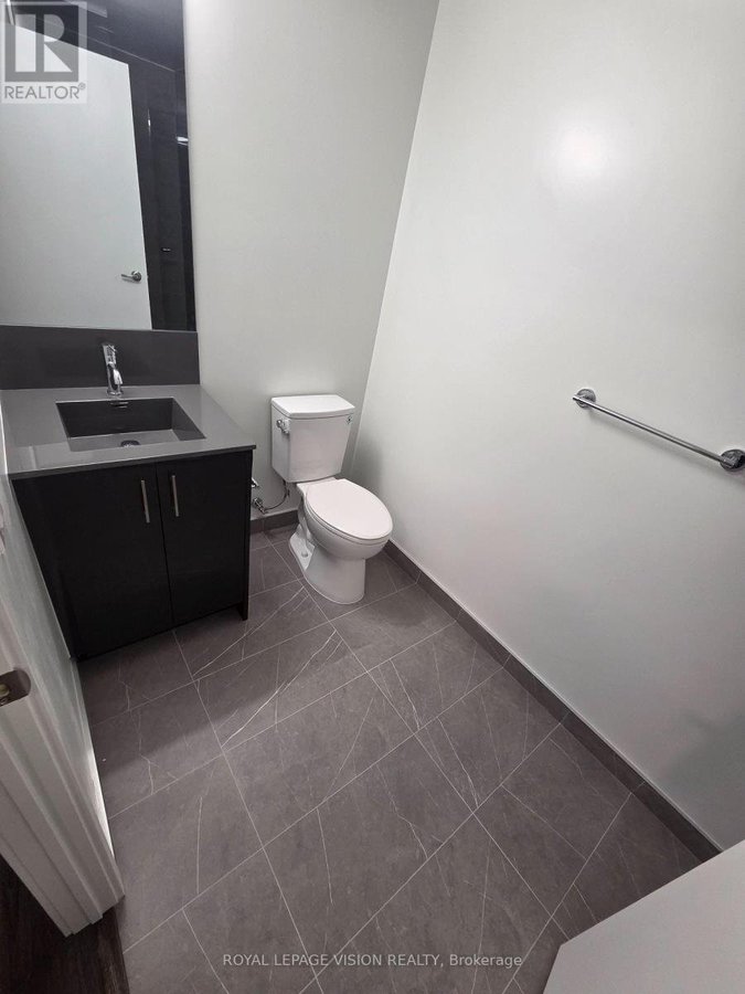 820 - 4010 EGLINTON AVENUE W - Photo 5