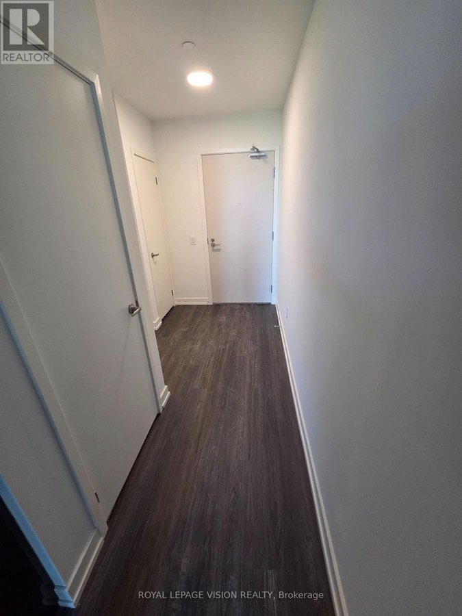 820 - 4010 EGLINTON AVENUE W - Photo 6