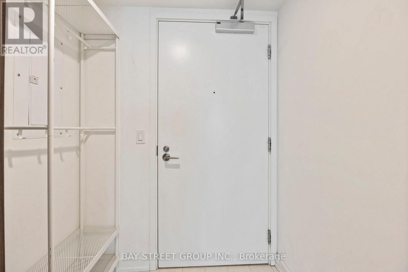 3301 - 19 WESTERN BATTERY ROAD - Photo 7