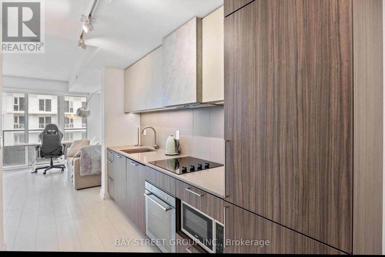 3301 - 19 WESTERN BATTERY ROAD - Photo 10
