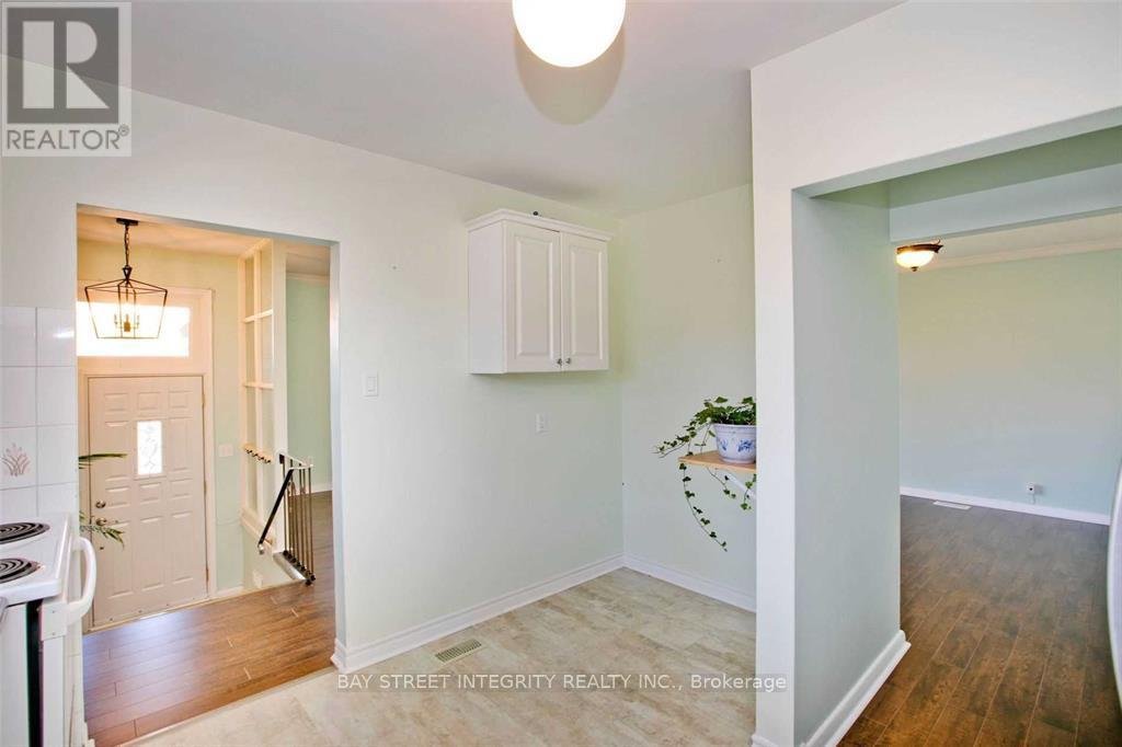 60 HESKETH COURT - Photo 10