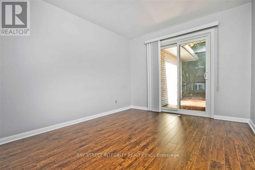 60 HESKETH COURT - Photo 11