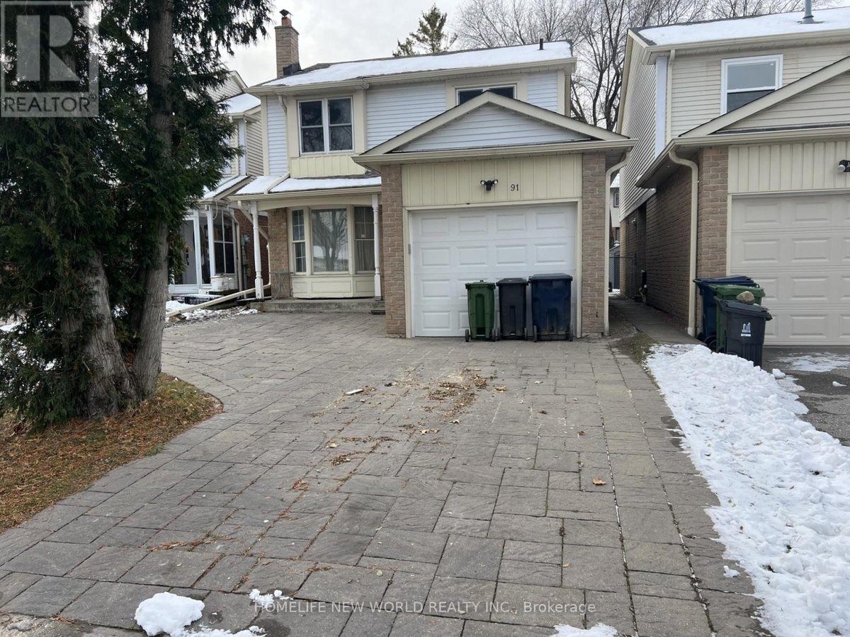 91 CAMPANIA CRESCENT - Photo 1