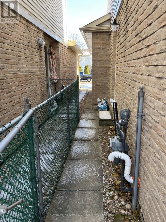 91 CAMPANIA CRESCENT - Photo 9