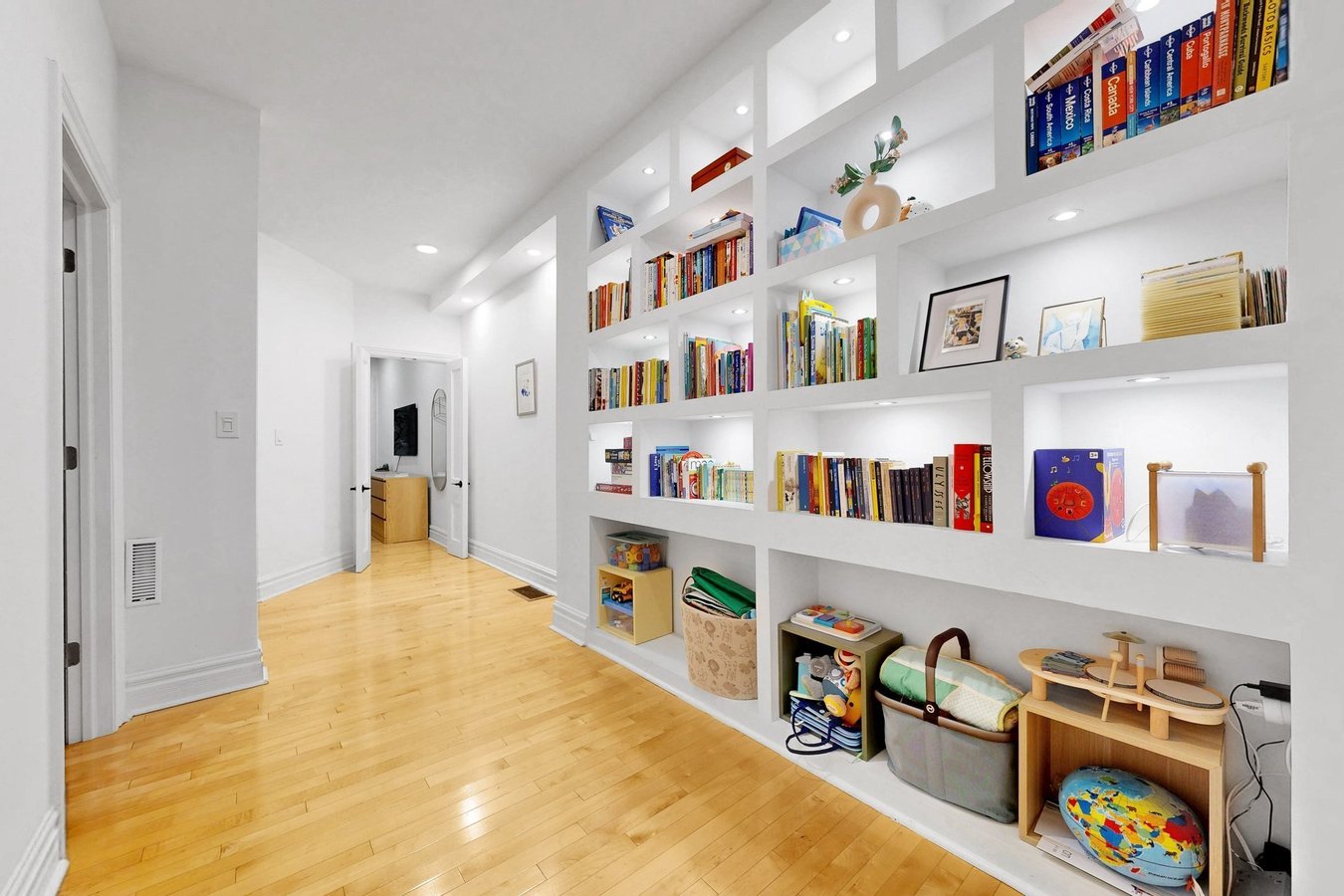 328 Ontario Street - Photo 13