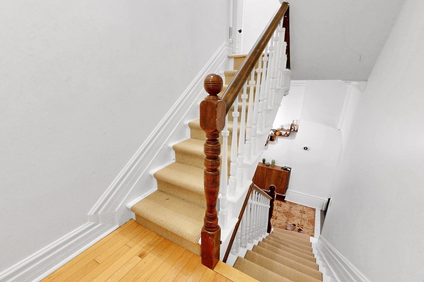 328 Ontario Street - Photo 14