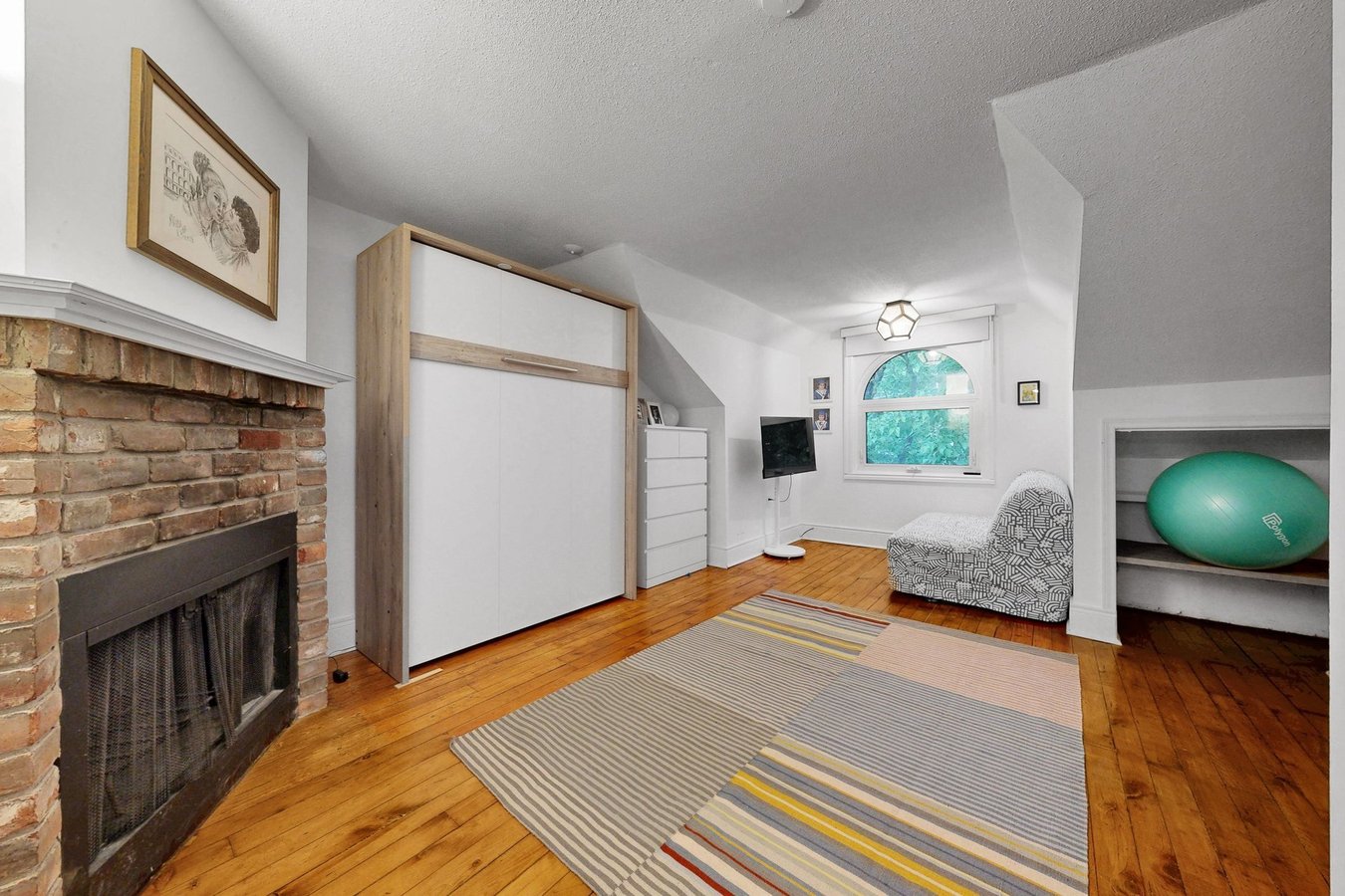 328 Ontario Street - Photo 16