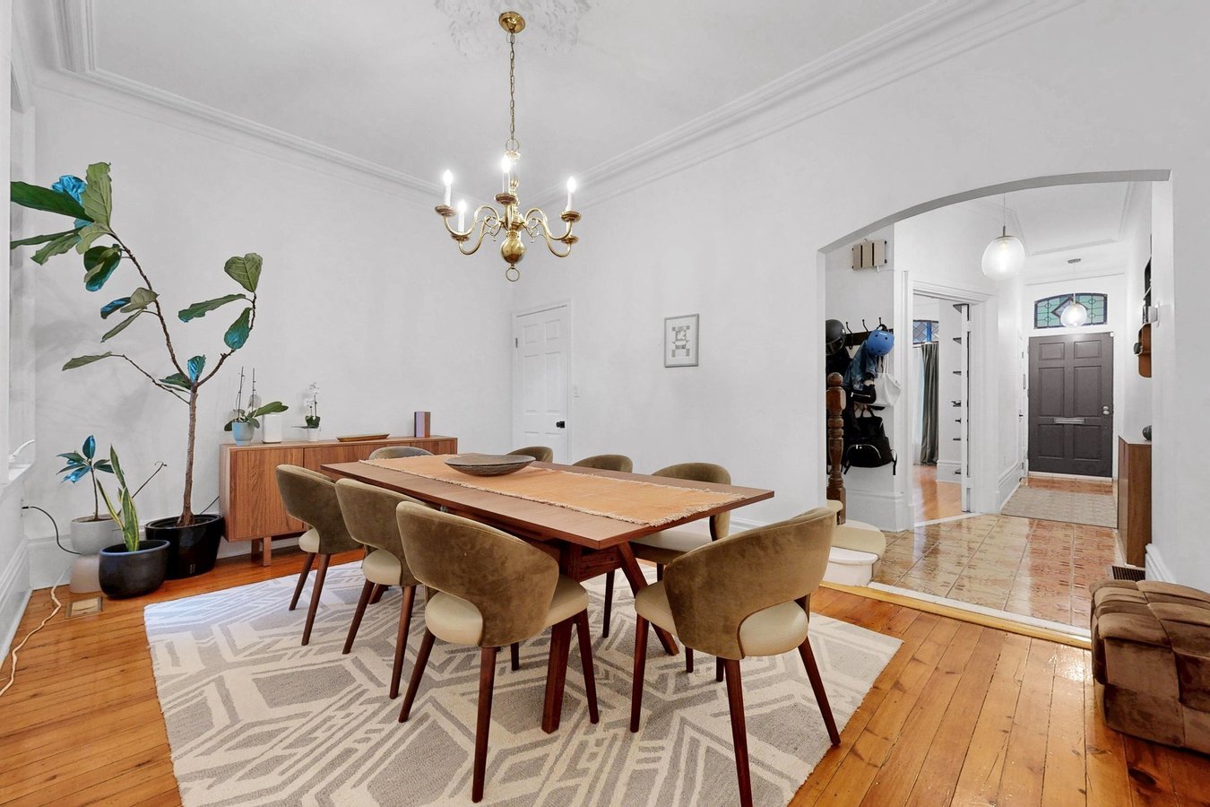 328 Ontario Street - Photo 6