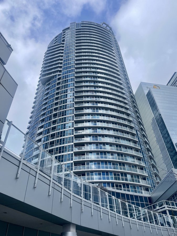 208 Queens Quay West - Photo 1