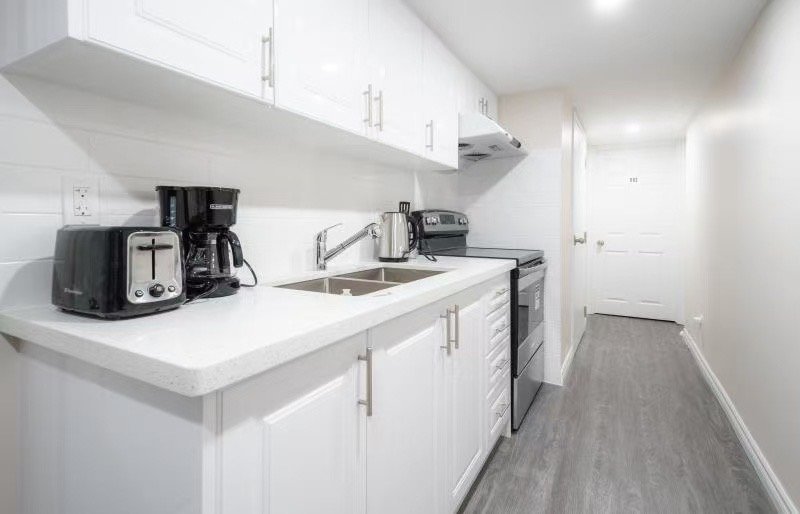 8 Bellevue Avenue - Photo 4
