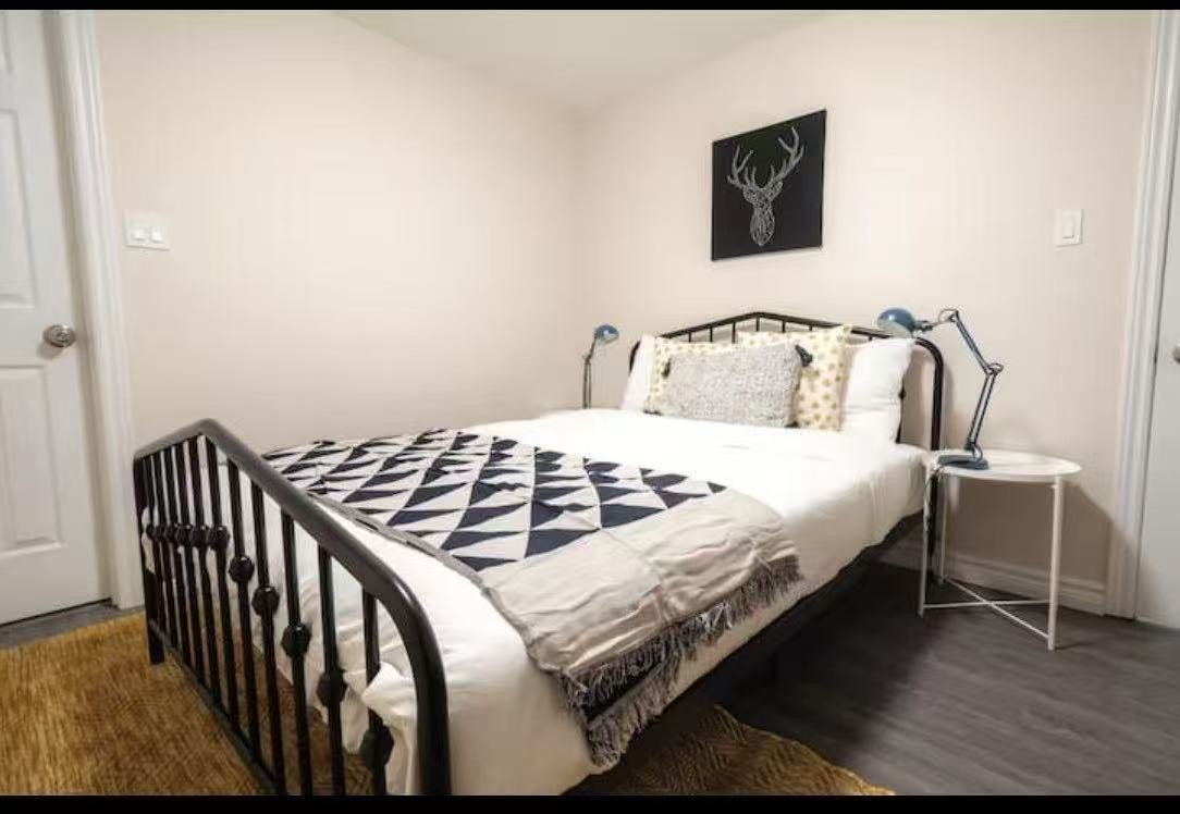 8 Bellevue Avenue - Photo 5