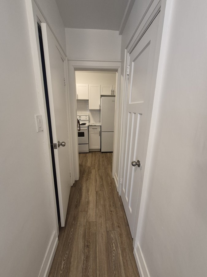 1098 Yonge Street - Photo 5