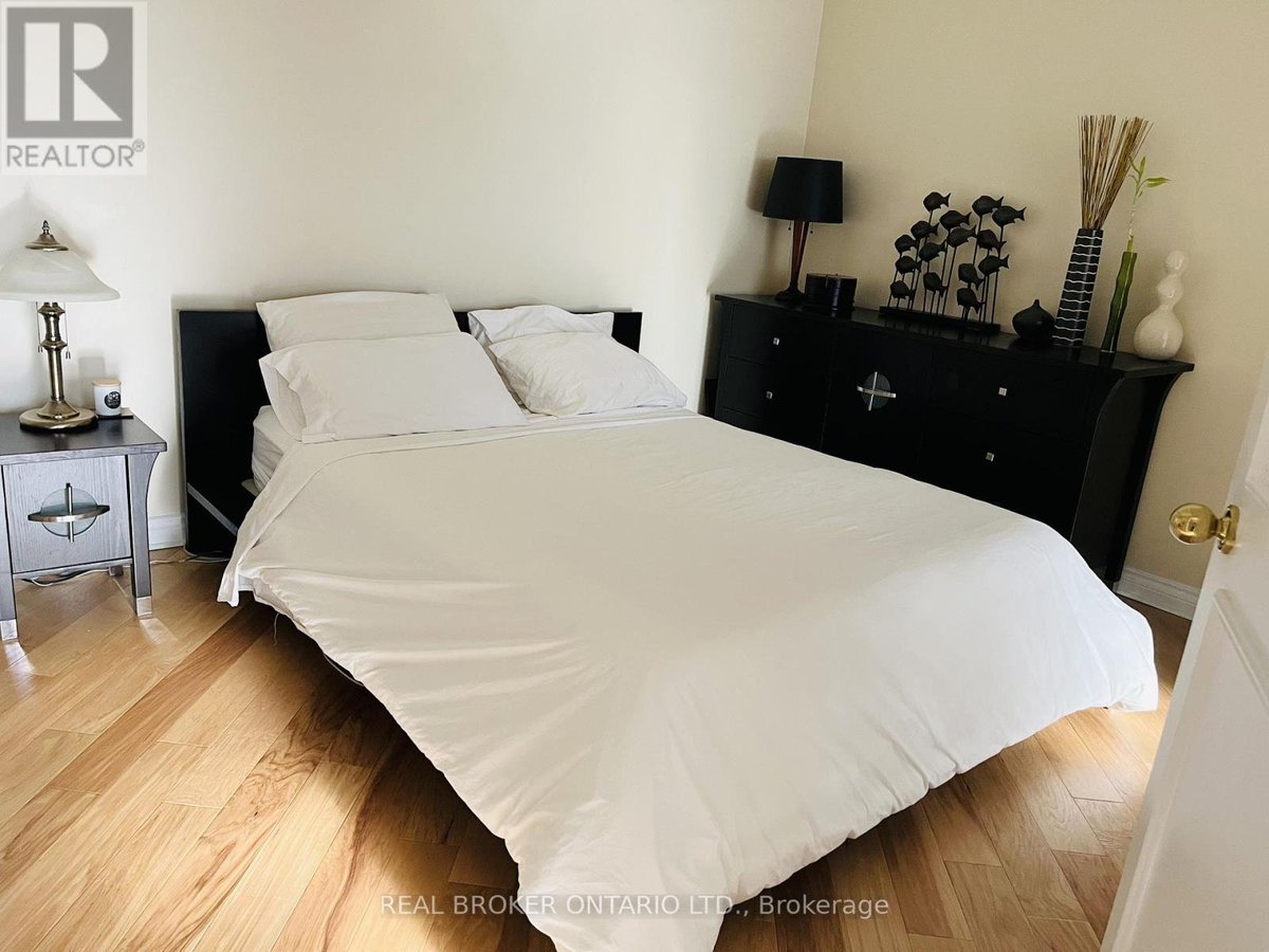 304 - 1 PALACE PIER COURT - Photo 13