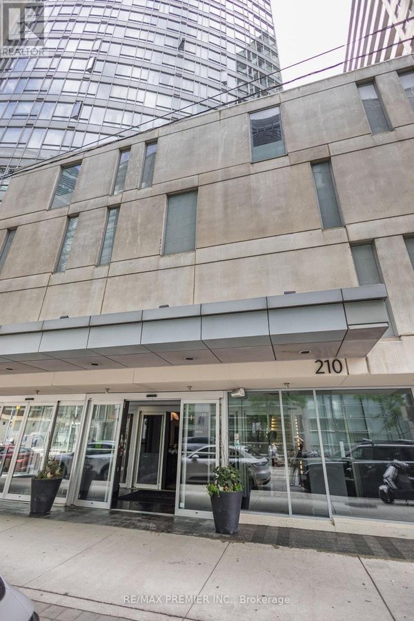 4407 - 210 VICTORIA STREET - Photo 3