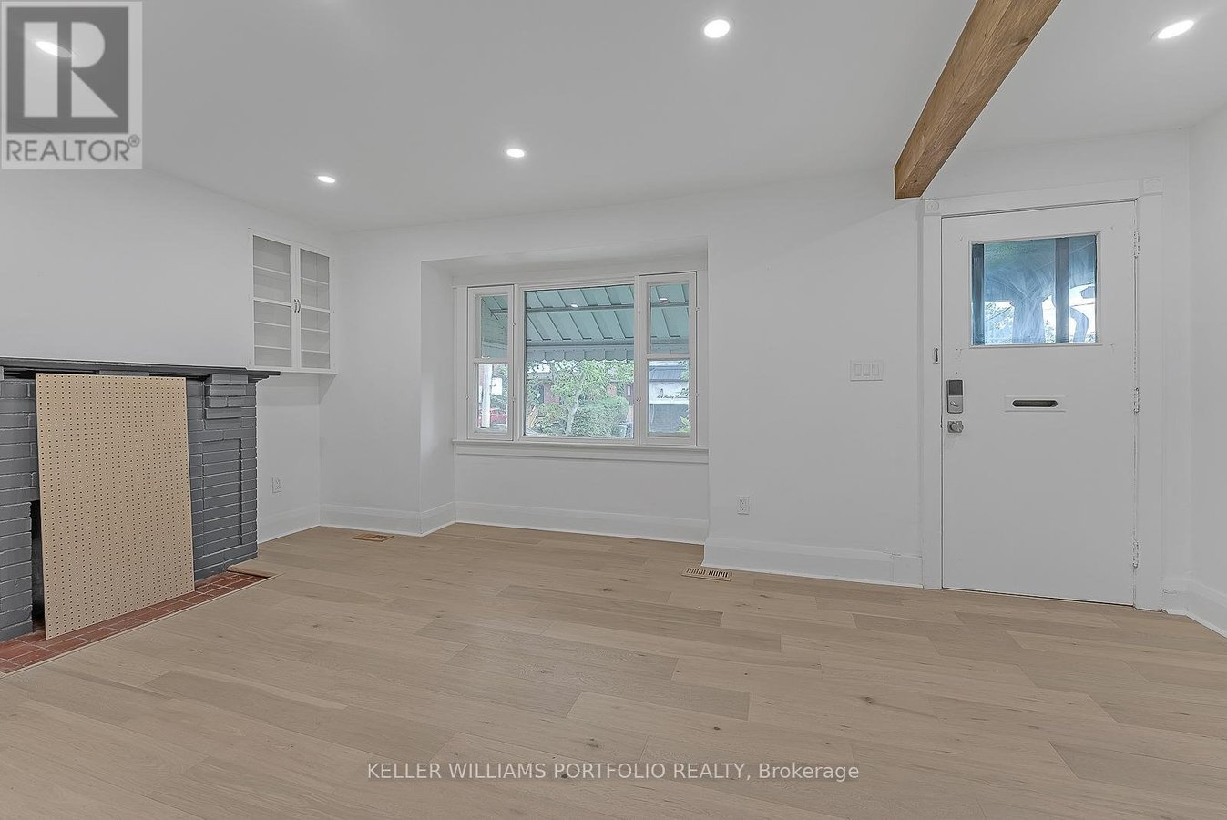 97 HARDING BOULEVARD - Photo 6