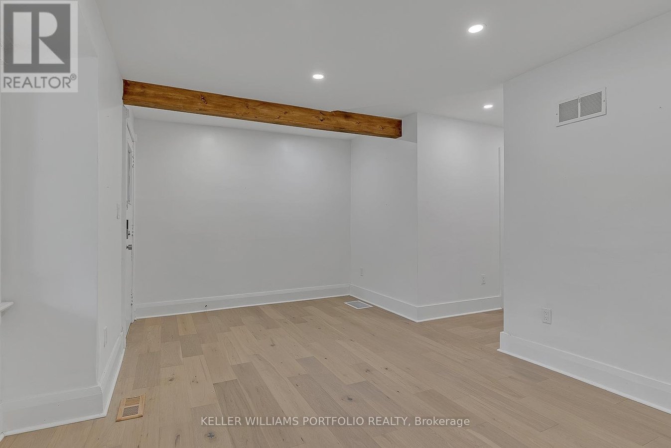 97 HARDING BOULEVARD - Photo 8