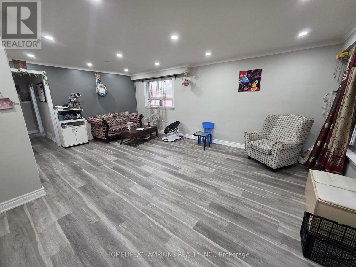 701 BRIMORTON DRIVE NE - Photo 3