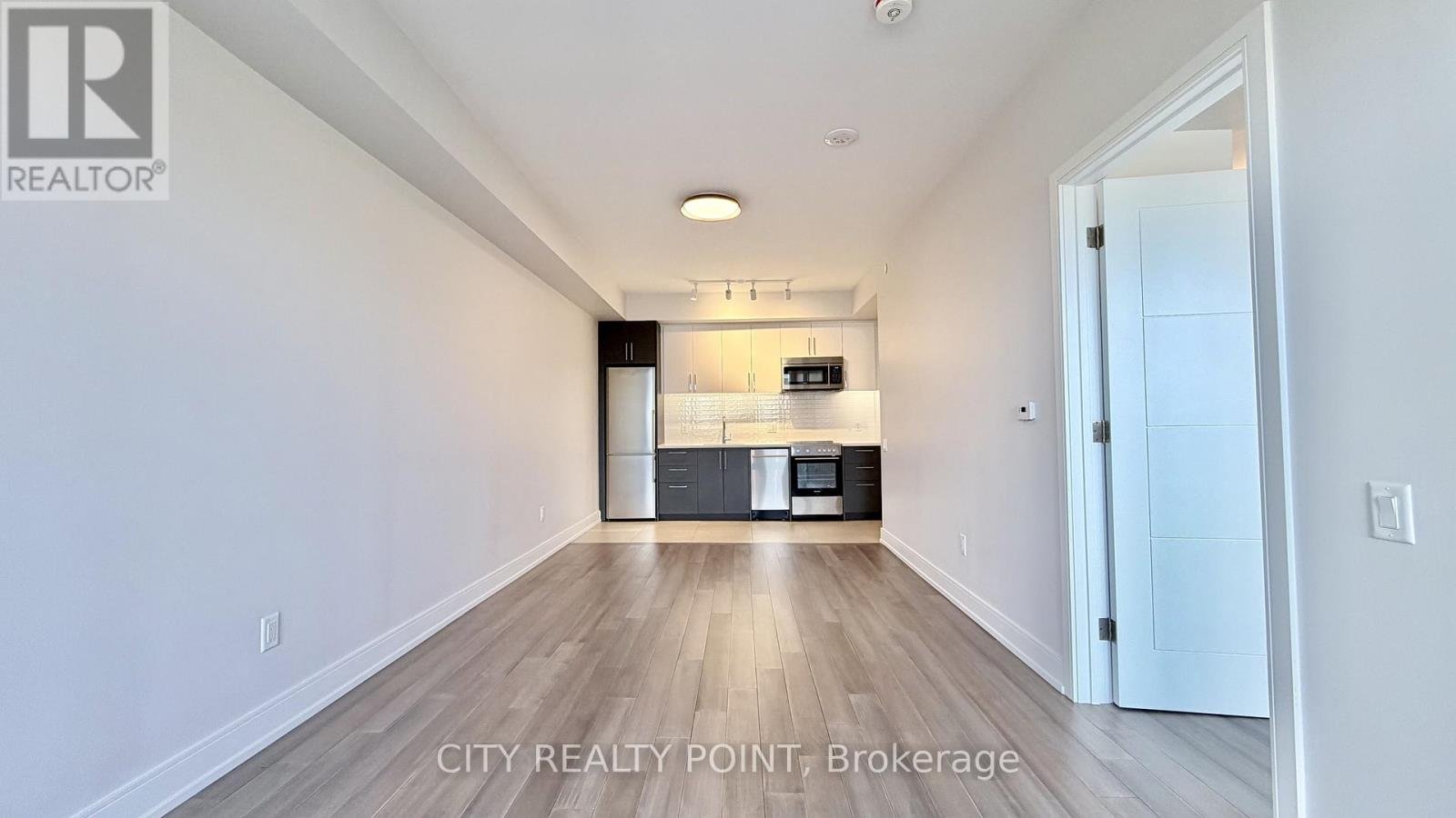 510 - 2525 BATHURST STREET - Photo 3