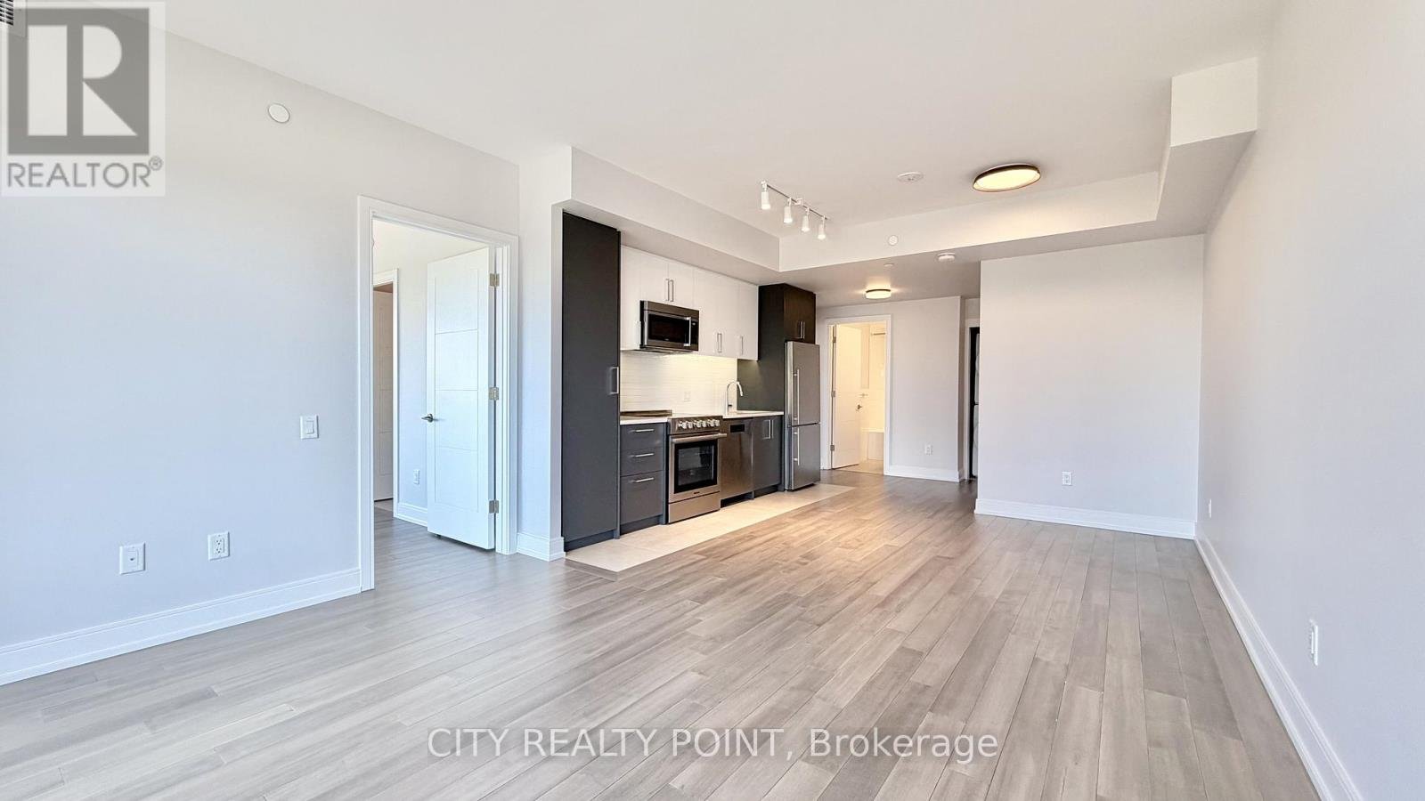1104 - 2525 BATHURST STREET - Photo 3