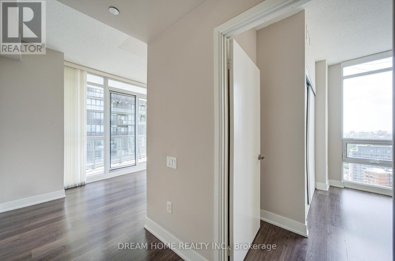 2902 - 30 ROEHAMPTON AVENUE - Photo 23